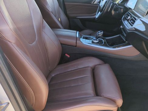 Used 2022 BMW X5 xDrive40i w/ Premium Package image 22