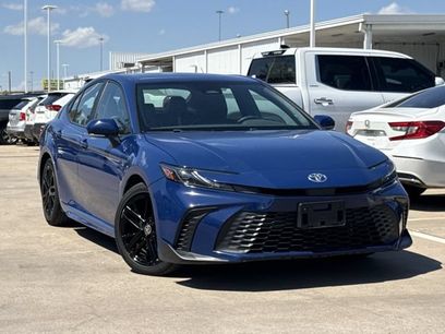 Used 2025 Toyota Camry SE