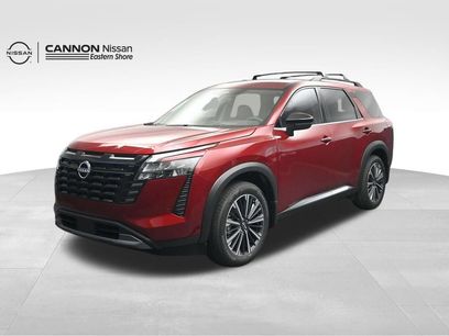 New 2026 Nissan Pathfinder Platinum w/ Cargo Package
