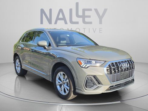 Used 2023 Audi Q3 2.0T Premium Plus w/ Premium Plus Package AWD/4WD image 7