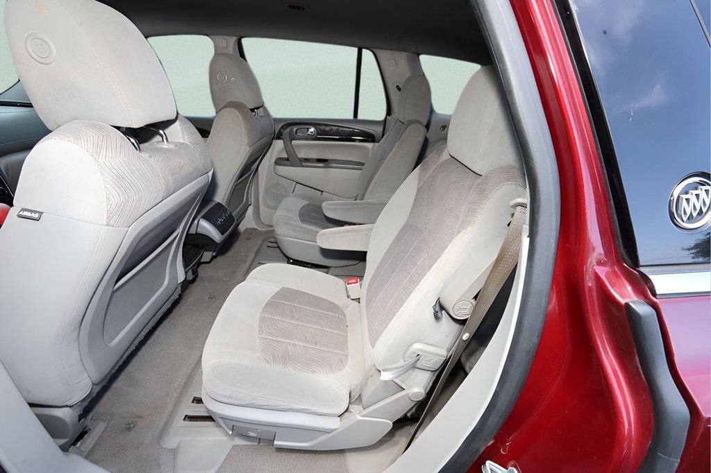 Used 2015 Buick Enclave Convenience FWD image 14