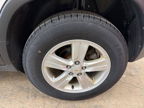 Used 2018 Chevrolet Trax LT w/ LT Convenience Package image 6