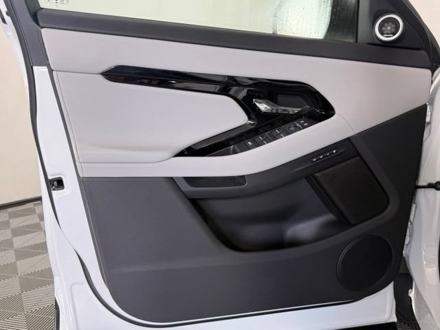 New 2026 Land Rover Range Rover Evoque S AWD/4WD image 24