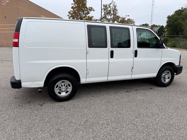 Used 2015 Chevrolet Express 2500 RWD image 39