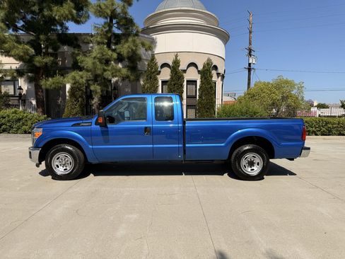 Used 2016 Ford F250 XL w/ Power Equipment Group image 4