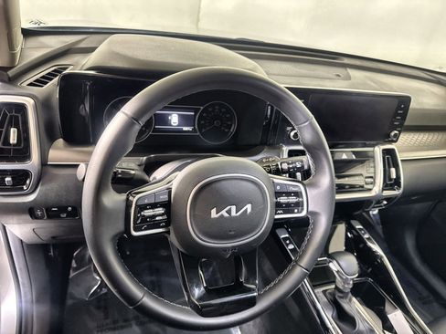 Used 2022 Kia Sorento SX AWD/4WD image 24