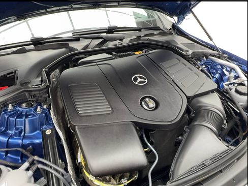 Used 2025 Mercedes-Benz C 300 Sedan image 18