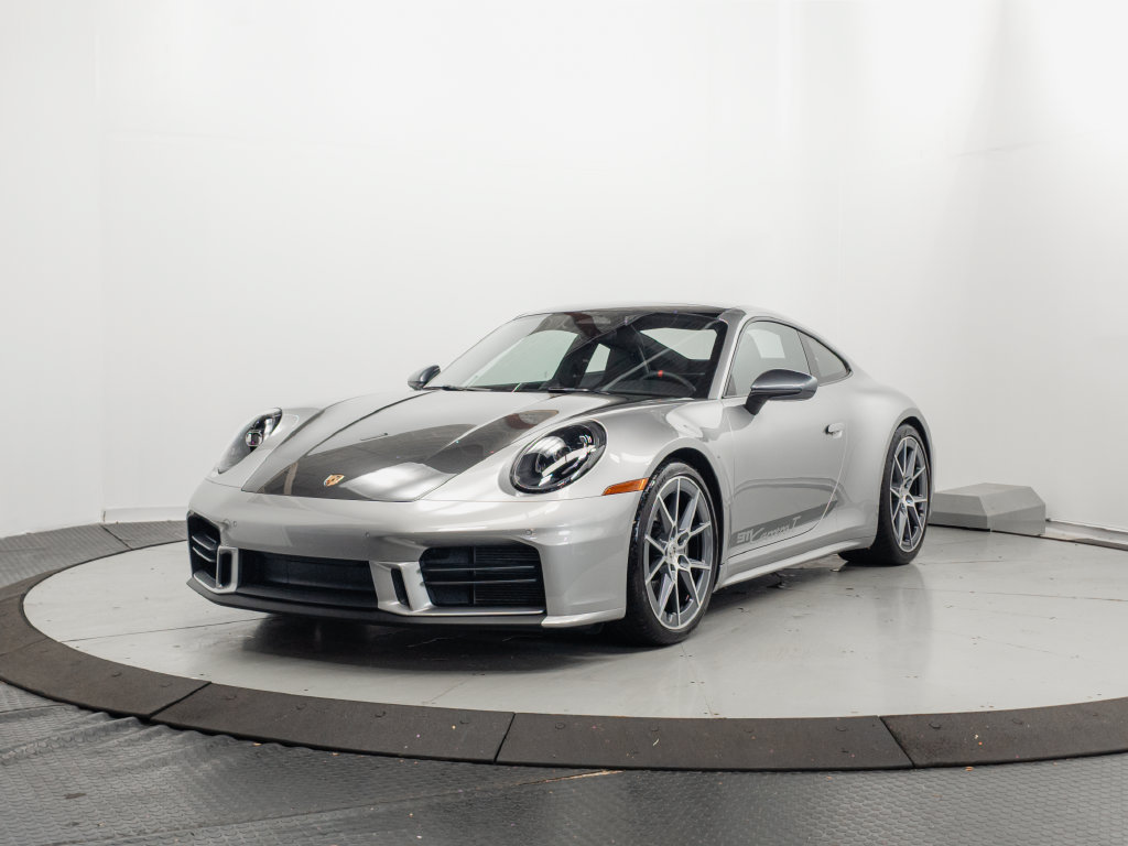 Used 2026 Porsche 911 Carrera T RWD image 3