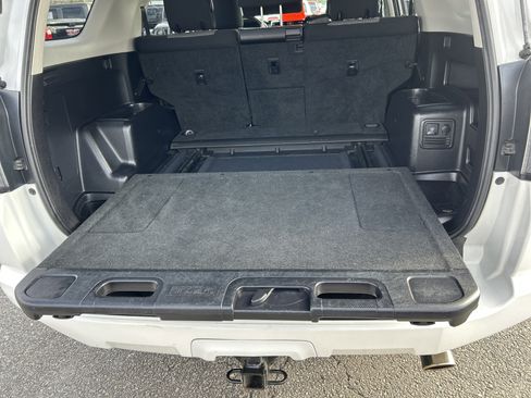 Used 2017 Toyota 4Runner SR5 image 44