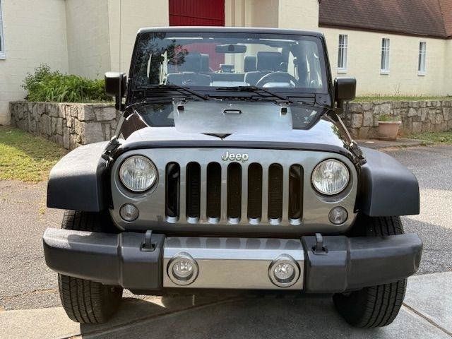 Used 2010 Jeep Wrangler Sport AWD/4WD image 4