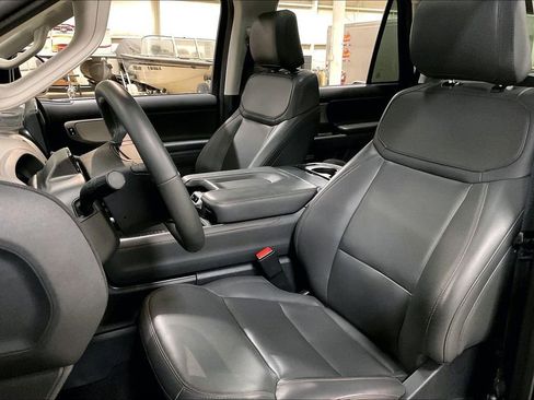 Certified 2025 Ford Expedition Active image 24