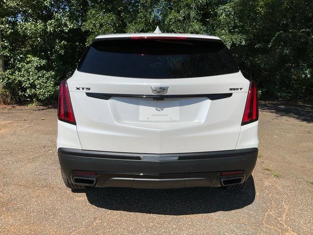 Used 2026 Cadillac XT5 Premium Luxury w/ LPO, ONYX Package FWD image 27