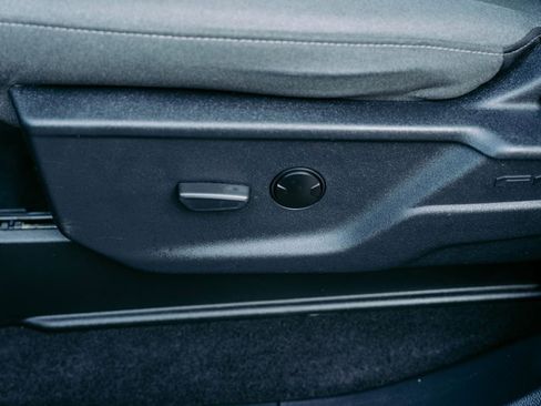 Used 2023 Ford F150 XLT w/ Trailer Tow Package image 18