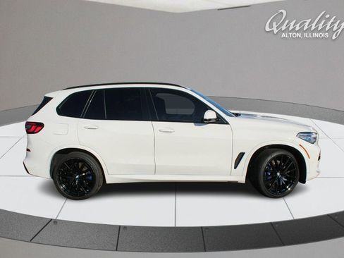 Used 2021 BMW X5 M50i w/ Executive Package image 3