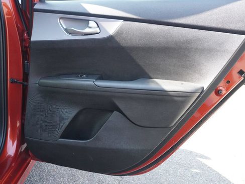 Used 2023 Kia Forte LXS w/ LXS Technology Package FWD image 21