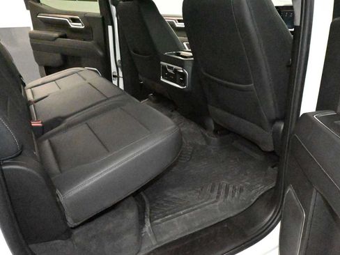 Used 2023 Chevrolet Silverado 1500 LTZ w/ LTZ Convenience Package II AWD/4WD image 10