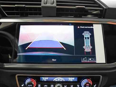 New 2025 Audi Q3 2.0T Premium image 21