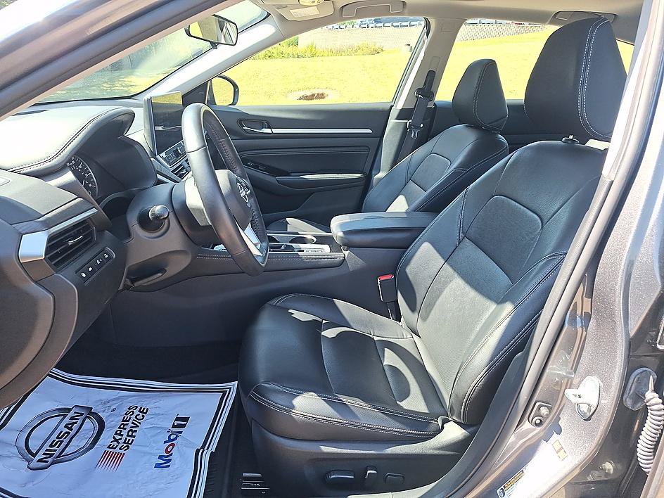Used 2023 Nissan Altima 2.5 SL AWD/4WD image 11