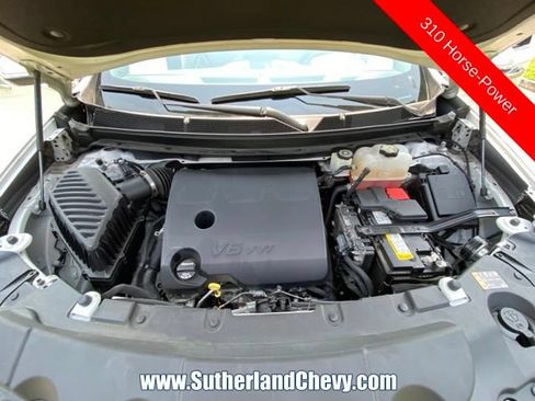 Used 2022 Chevrolet Traverse Premier AWD/4WD image 59