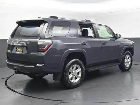 Used 2024 Toyota 4Runner SR5 AWD/4WD image 5