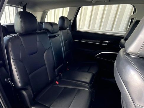 Used 2022 Kia Telluride EX image 17