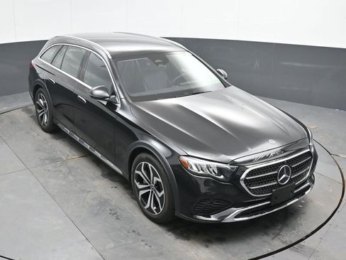 Used 2025 Mercedes-Benz E 450 4MATIC All-Terrain Wagon w/ Leather Package image 36
