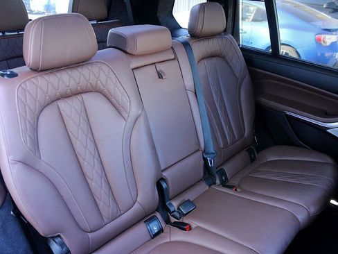 Used 2019 BMW X7 xDrive50i w/ M Sport Package image 29