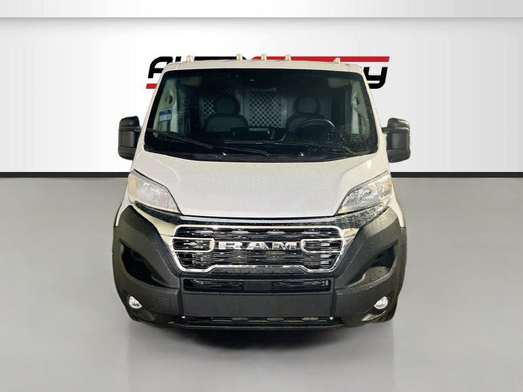 Used 2023 RAM ProMaster 2500 FWD image 2