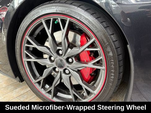 Used 2023 Chevrolet Corvette Stingray Premium Conv w/ Z51 Performance Package image 14