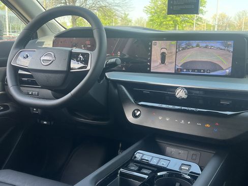 New 2026 Nissan Murano Platinum image 3