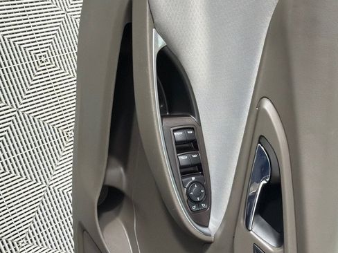 Used 2022 Chevrolet Malibu LT image 11