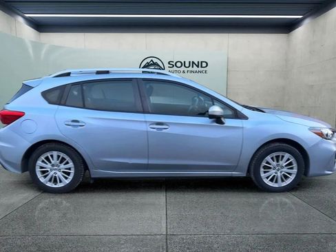 Used 2017 Subaru Impreza 2.0i Premium image 2