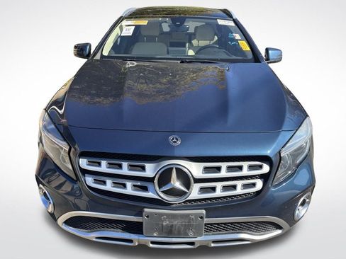 Used 2019 Mercedes-Benz GLA 250 4MATIC w/ Premium Package image 9