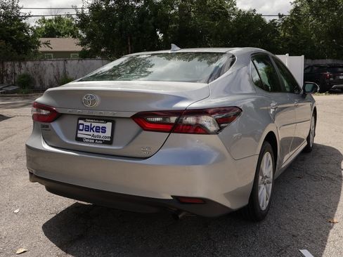 Used 2022 Toyota Camry LE AWD/4WD image 7
