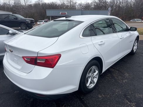 Used 2018 Chevrolet Malibu LS image 5