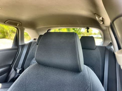 Used 2025 Honda HR-V LX image 25
