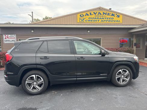 Used 2019 GMC Terrain SLT w/ Infotainment Package II image 4