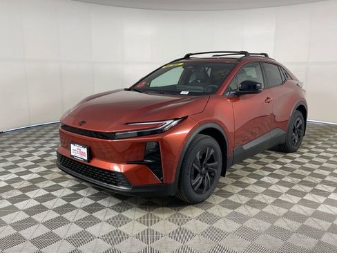 New 2026 Toyota C-HR w/ Cold Weather Package AWD/4WD image 1