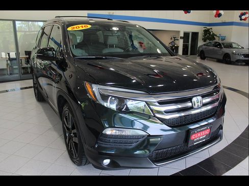 Used 2016 Honda Pilot Elite image 3