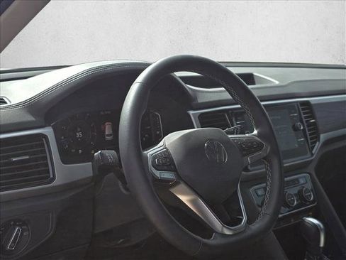 Used 2022 Volkswagen Atlas SE image 14