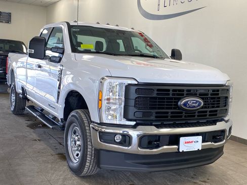 New 2026 Ford F250 XL w/ XL Driver Assist Package AWD/4WD image 2