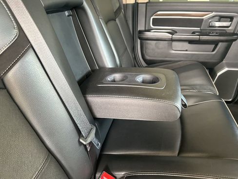 Used 2022 RAM 2500 Laramie AWD/4WD image 32