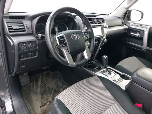 Used 2014 Toyota 4Runner image 17