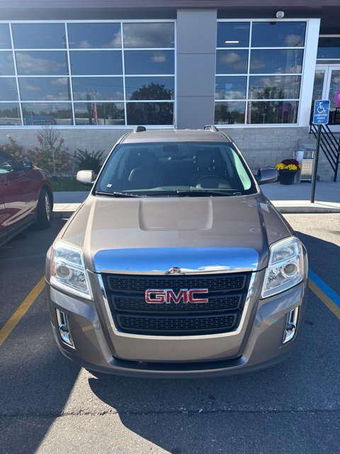 Used 2011 GMC Terrain SLT FWD image 2