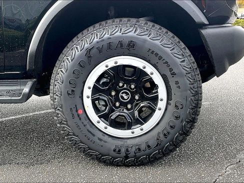 New 2025 Ford Bronco Outer Banks w/ Sasquatch Package image 12