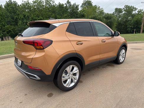 Used 2025 Buick Encore GX Preferred FWD image 3