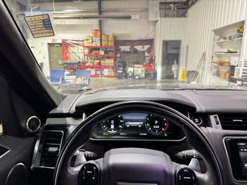 Used 2019 Land Rover Range Rover Sport HSE Dynamic image 22