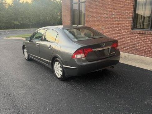 Used 2009 Honda Civic DX-VP image 3