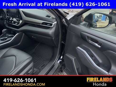 Used 2020 Toyota Highlander XLE image 36