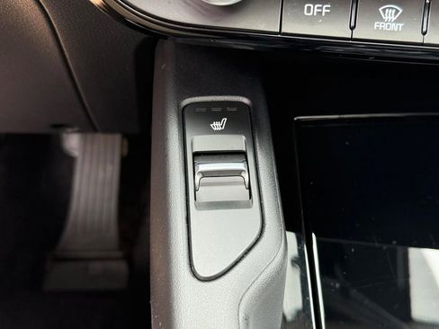 Used 2025 Kia Telluride S AWD/4WD image 21